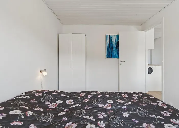 Heddi - 300m From The Sea By Interhome
